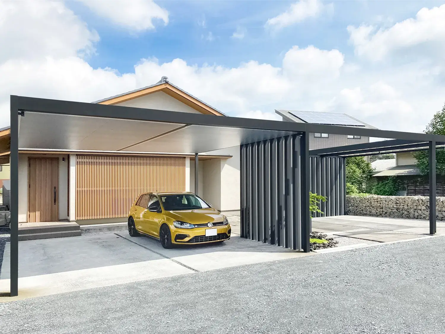 広さを生かした、快適で使いやすいカーポート