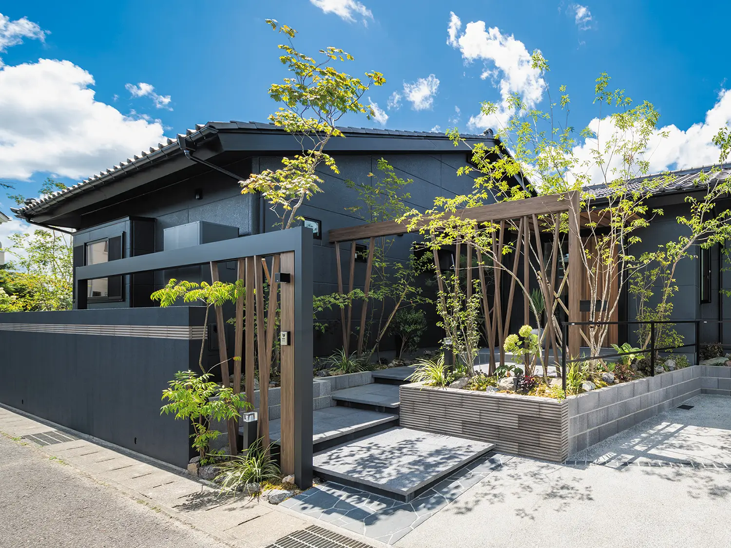 斜めデザインがおしゃれなファサードデザイン