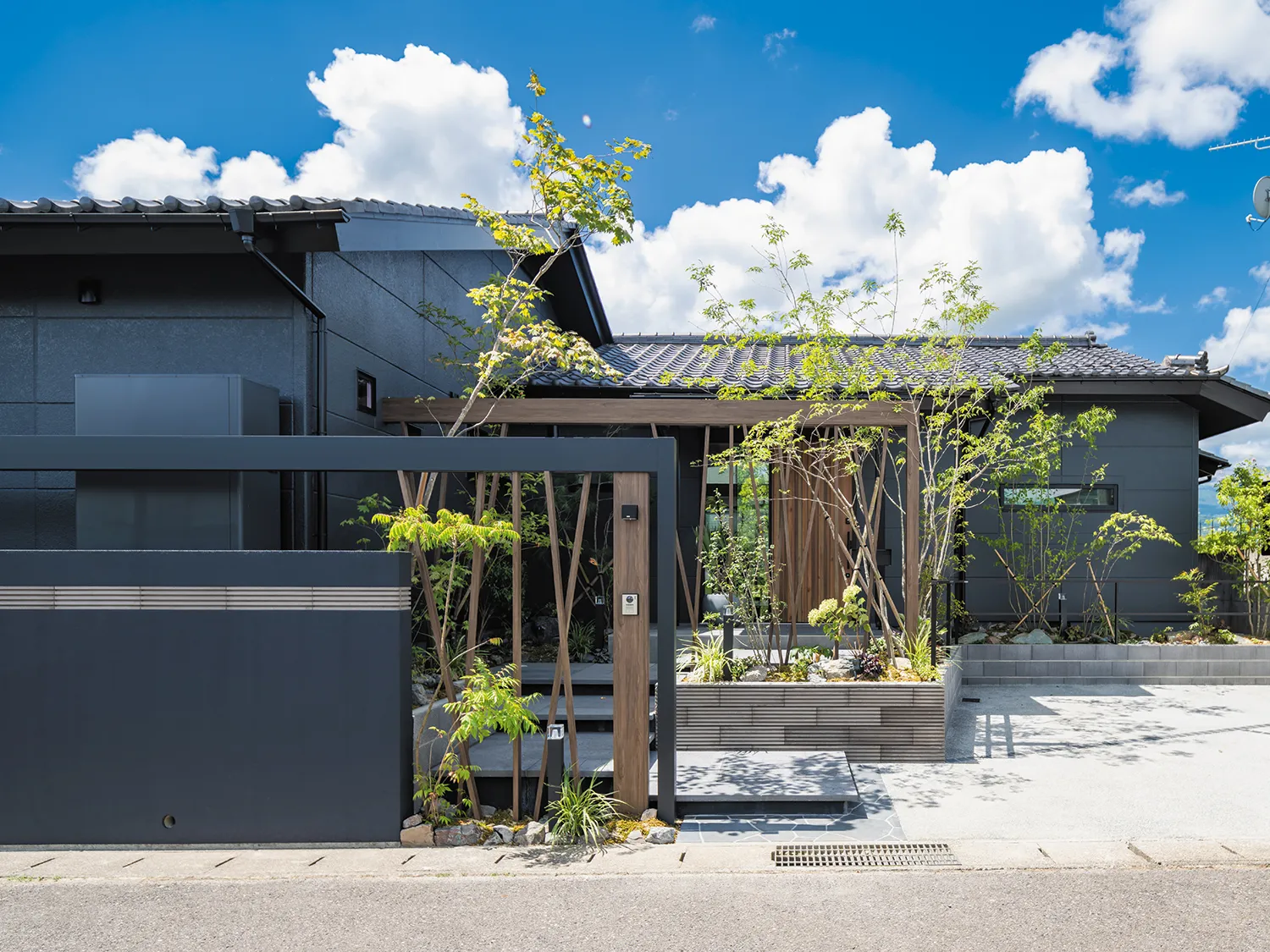 斜めデザインがおしゃれなファサードデザイン