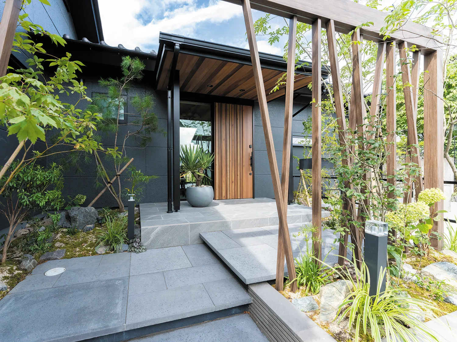 斜めデザインがおしゃれなファサードデザイン