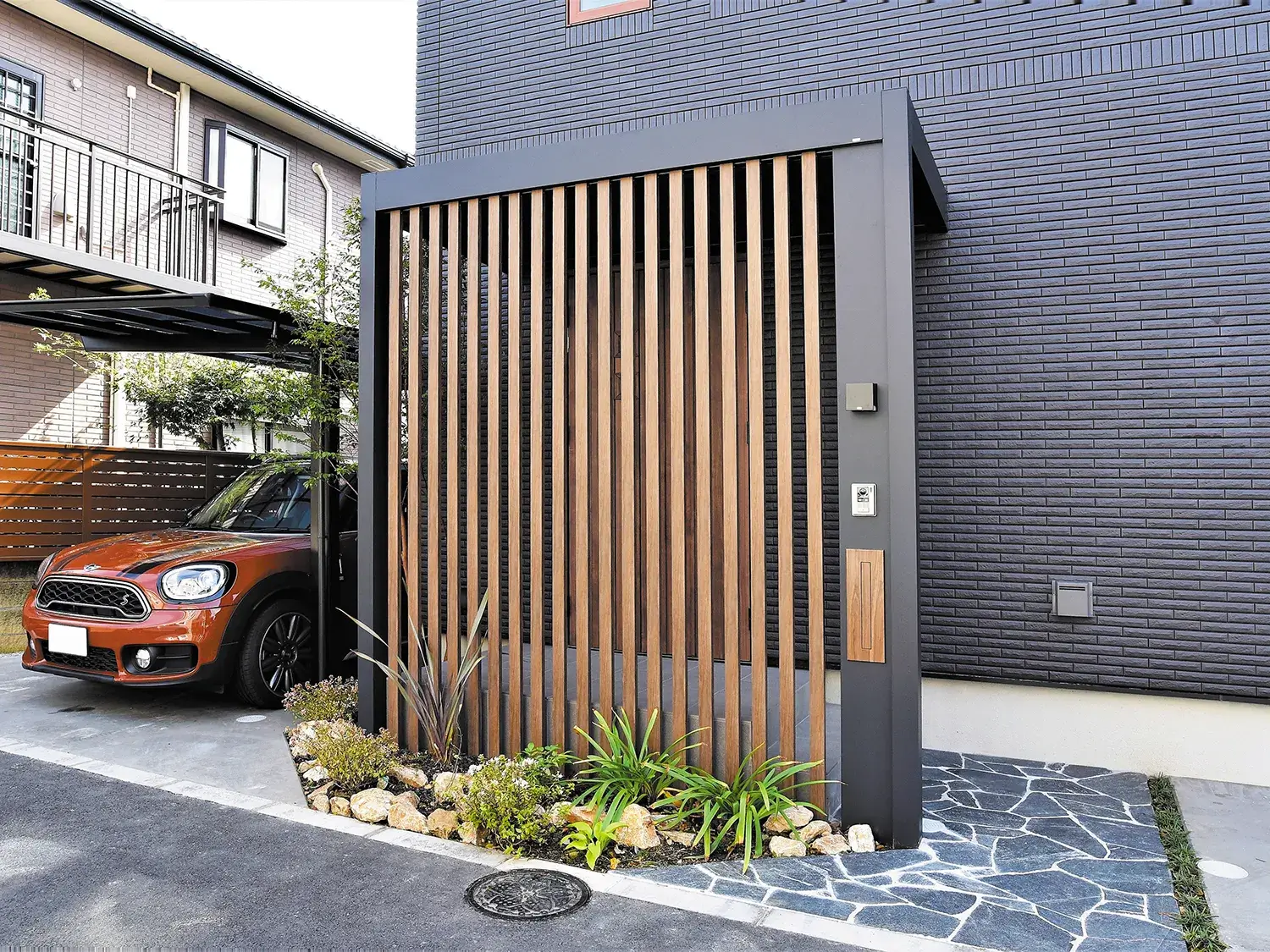 プライバシーを守る、安心の目隠し空間