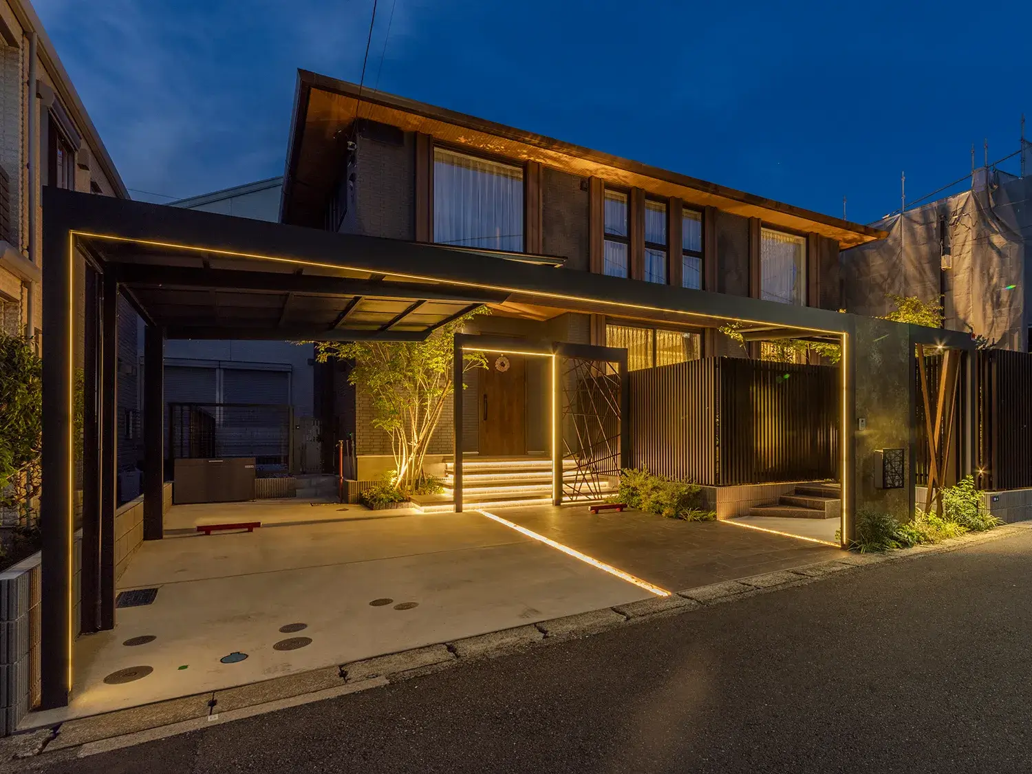 洗練と温もりが調和するファサードデザイン