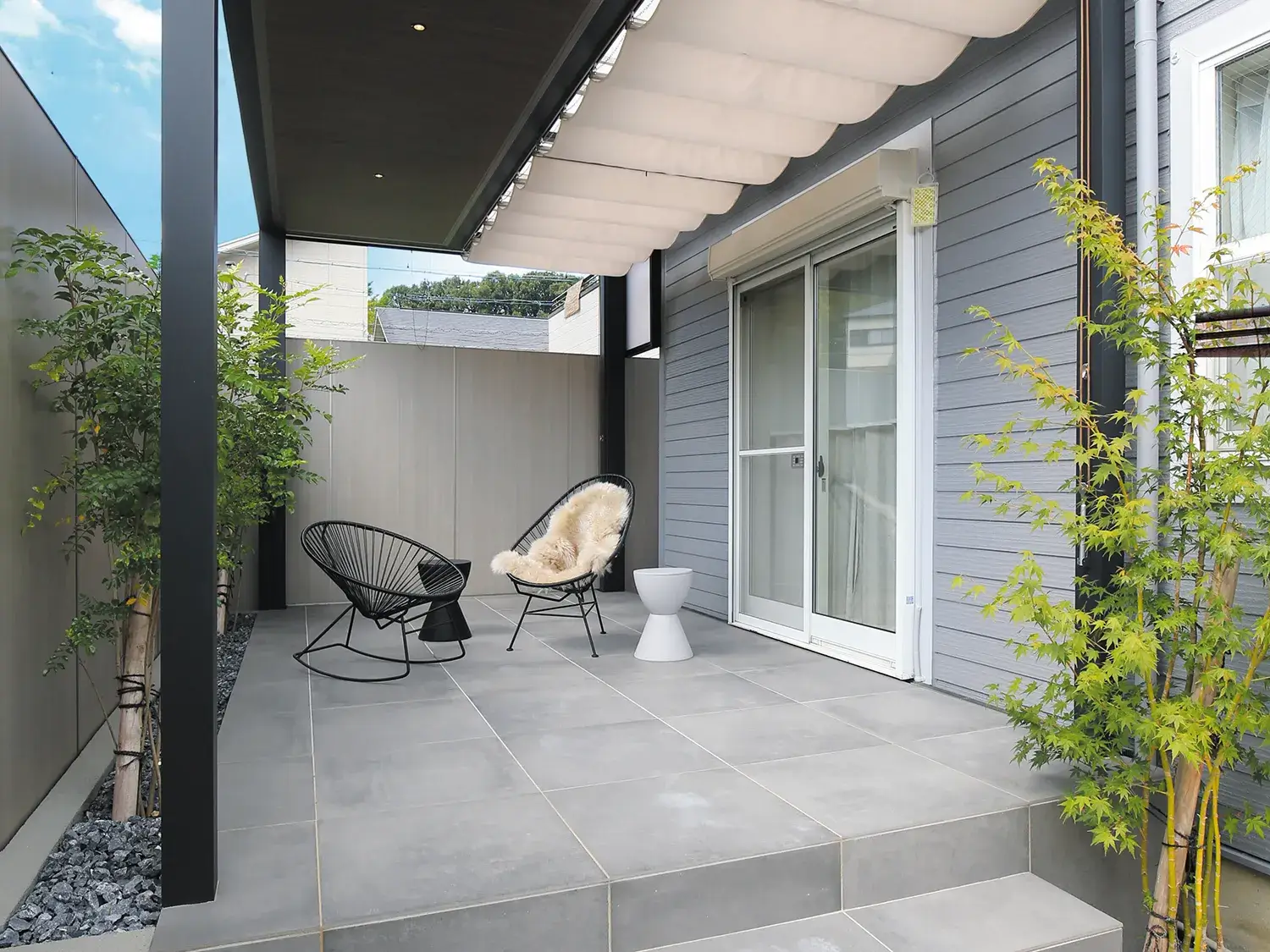 ゆったり落ち着くプライベートカフェスペース