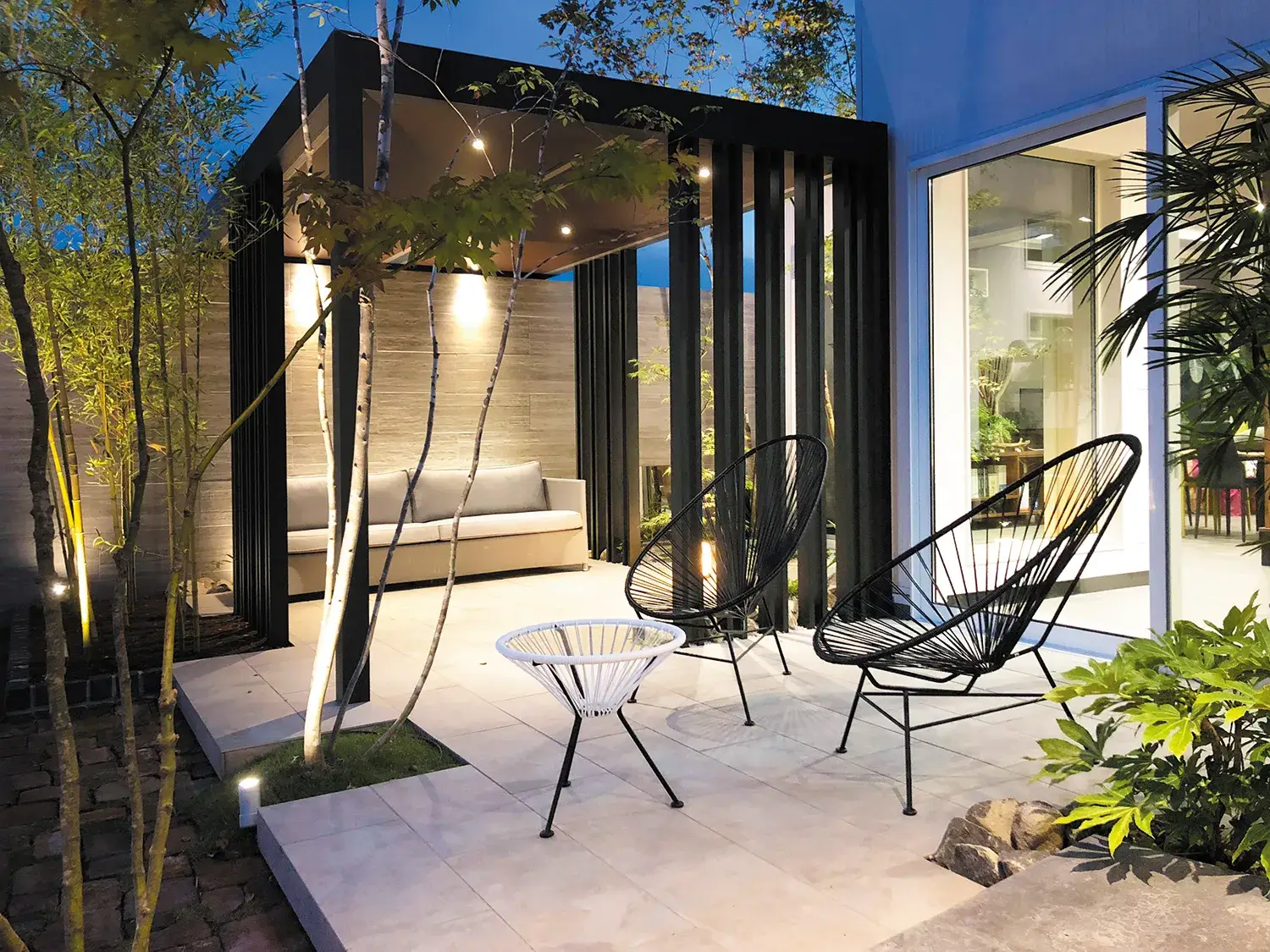 室内とは違う、光に満ちた特別な時間