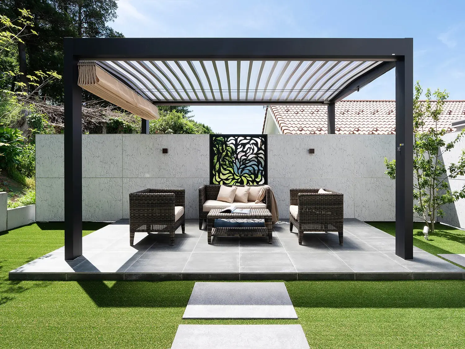 離れでくつろぐ、開放感あふれる癒やし空間